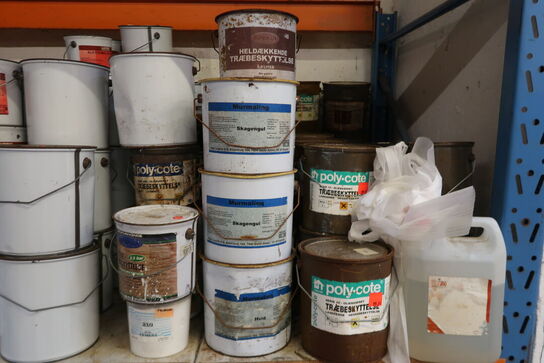 Ca. 40 paller med maling, træbeskyttelse m.m. LÆS BESKRIVELSE