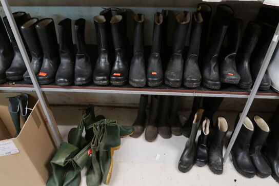 Ca. 250 par gummistøvler / støvler