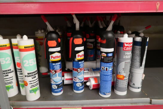 4 fag med spraymaling & diverse maler produkter 