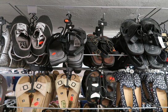 Ca. 300 par ass. Fodtøj 