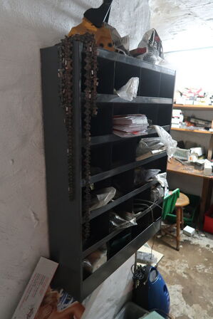 Tøm trappegang og værksted 