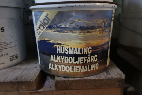 Ca. 40 paller med maling, træbeskyttelse m.m. LÆS BESKRIVELSE