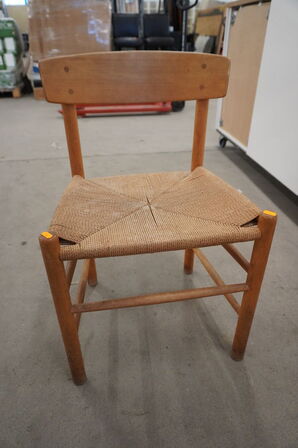 Stol "Folkestolen" af BØRGE MOGENSEN