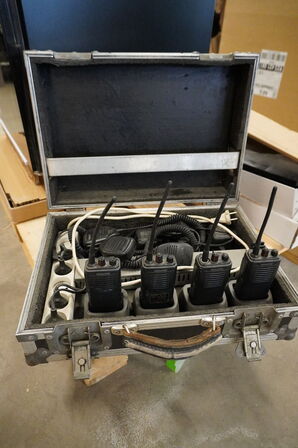 4 stk. LMR Radioer KENWOOD i ladekuffert