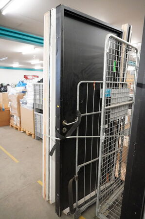 Diverse messe-vægmoduler og døre