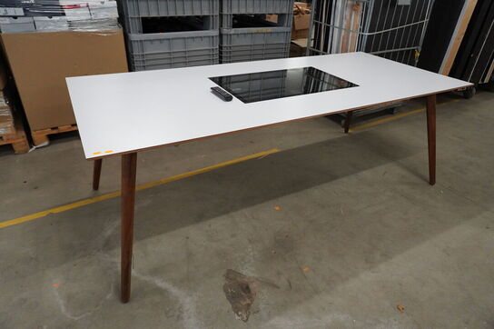 Mødebord med indbygget skærm