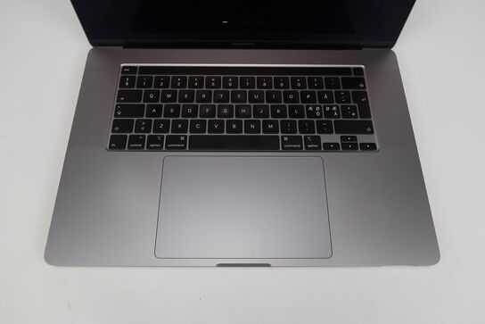 Apple MacBook Pro 16" i7