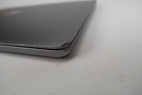 Apple MacBook Pro M2 2022