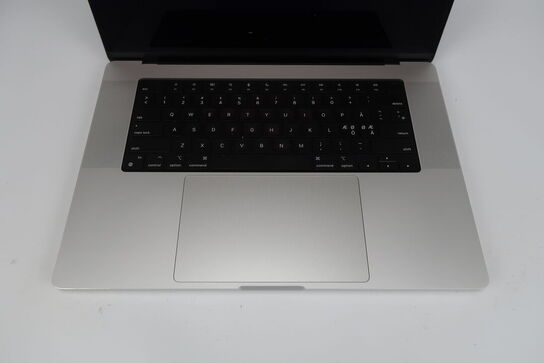 Apple MacBook Pro M1 16"