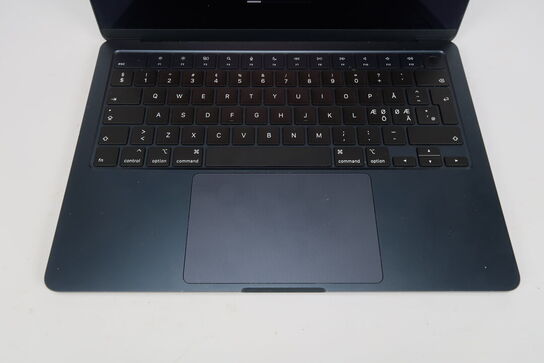 Apple MacBook Air M2 2022