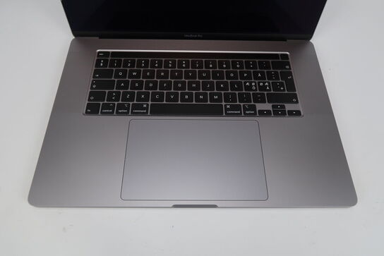 Apple MacBook Pro 16" i9