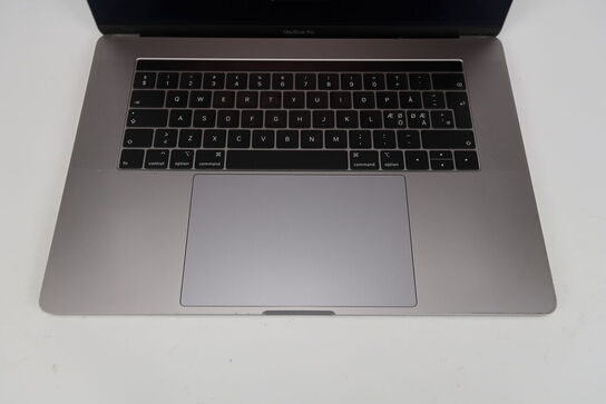 Apple MacBook Pro i7 15,6"