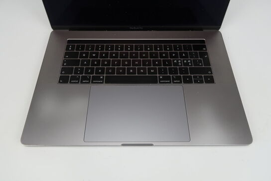 Apple MacBook Pro i7 15,6"
