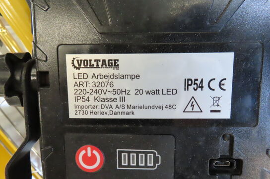 2 stk. arbejdslamper samt pandelampe