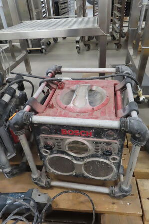 3 stk. El-værktøj samt arbejdsradio BOSCH