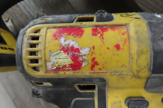 4 stk. Akkue-værktøj DEWALT