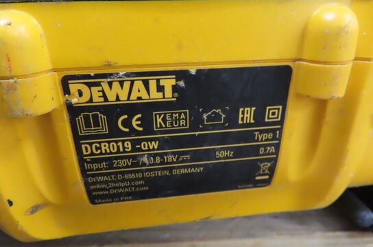 3 stk. Akkue-værktøj samt arbejdsradio DEWALT