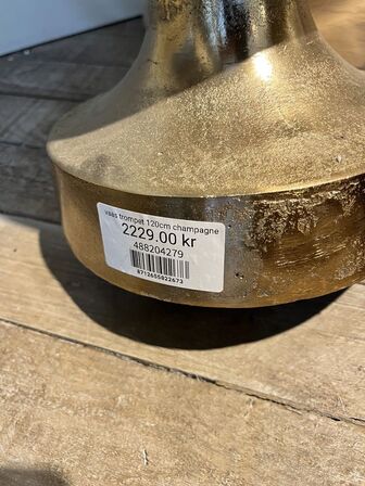 Stor vase m. Blomster 120 cm.