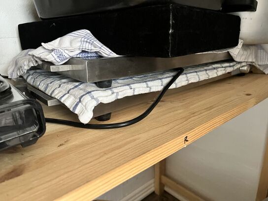 Kaffemaskine, varmeplader, gryder mm.