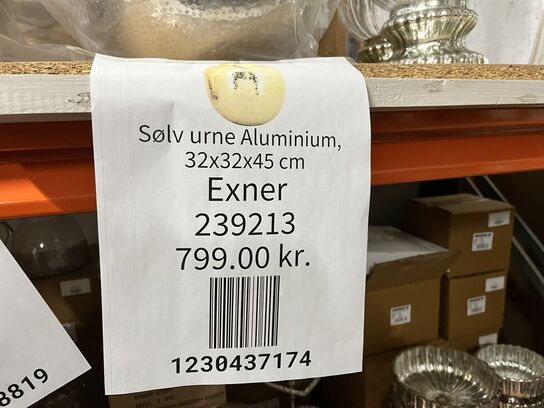 Parti m. Glasbowler, vaser mm.