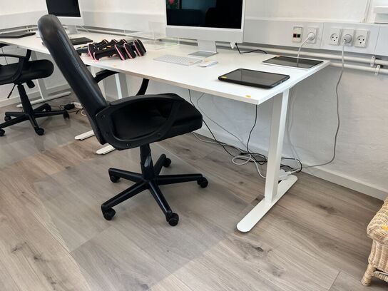 Hæve/sænke bord inkl. Stol JYSK 160x80