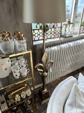 Gulvlampe  H:153 cm.