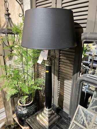 2 stk. Bordlamper  H: 86 cm