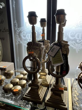 2 stk. Lamper m. Løvehoveder