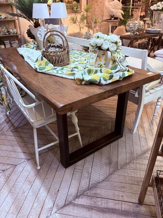 Plankebord m. Dug inkl. Jernbænk 220x100 cm.