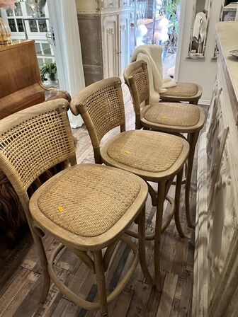 4 stk. Barstole 103x43,5x51,5 cm.