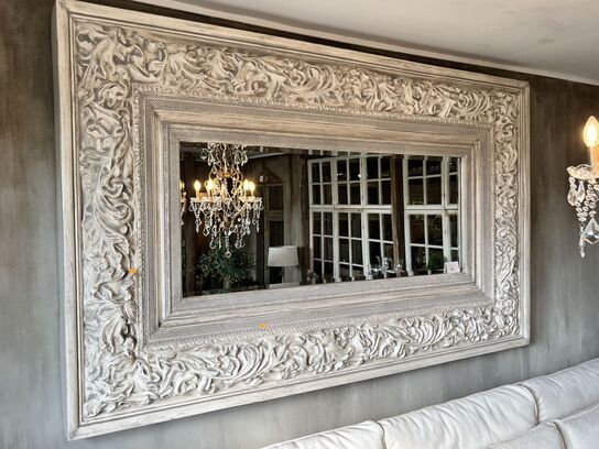 Stort spejl 220x130 cm.