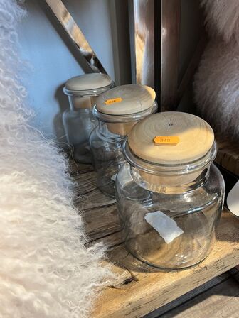 3 stk. Puder inkl. Glaskrukker m. Låg NATURESCOLLECTION Ø20x52 cm.