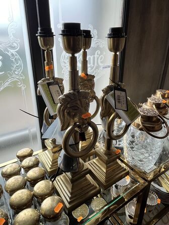 2 stk. Lamper m. Løvehoveder