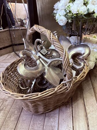 Div. Knagerækker m. Kurv