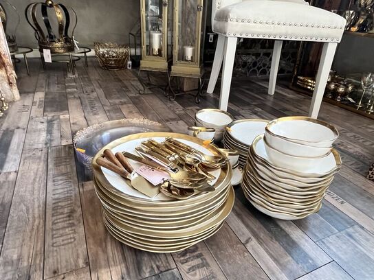 Div. Tallerkner og bestik