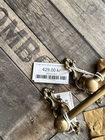 2 stk. Knagerækker H10/L40 cm.