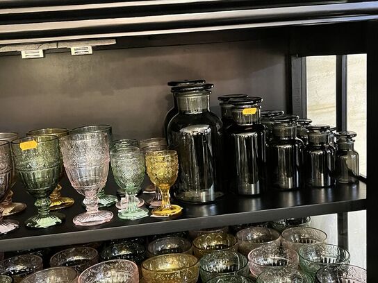 Blandet vinglas og vandglas mm.