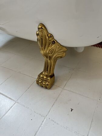 Badekar på løvefødder 160x65 cm.