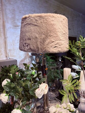 2 stk. Bordlamper H: 80 cm.