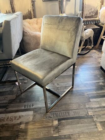 6 stk. spisebordsstole 50x65x82 cm.