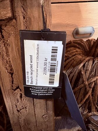 Bænk i træ 150x26x45 cm.