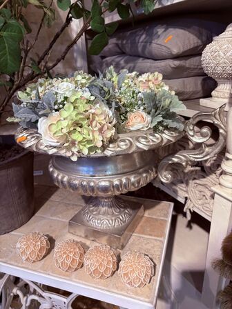 2 stk. Planter m. Vase