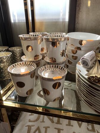 Stel m. Kopper, skåle, tallerkner mm.