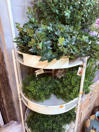 Reol på hjul m. 5 hylder inkl. Planter 192x55 cm