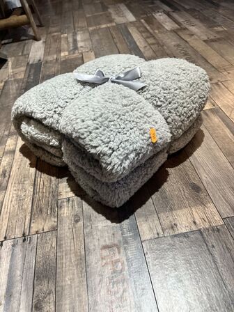 2 stk. Puder inkl. 2 stk. Plaid NATURESCOLLECTION 150x200 cm.