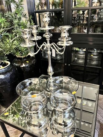 2 stk. Glasvaser m. Lysestage