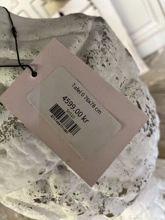 Rundt bord 76x78 cm.