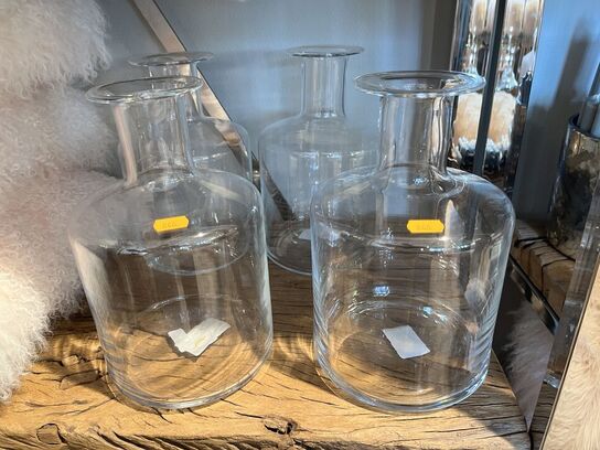 Div. Vinglas m. 4 stk. Karafler 