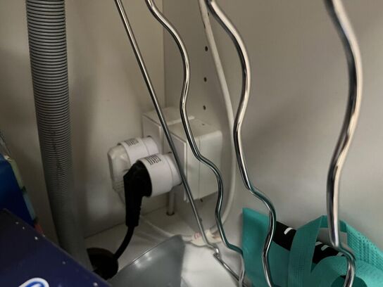 Kvik Køkken med opvasker og køle og frys