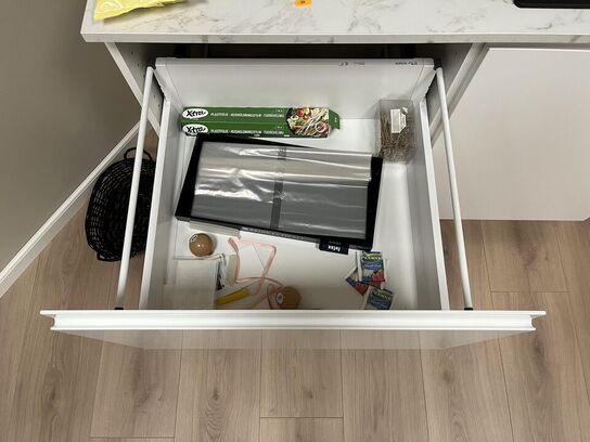 Kvik Køkken med opvasker og køle og frys